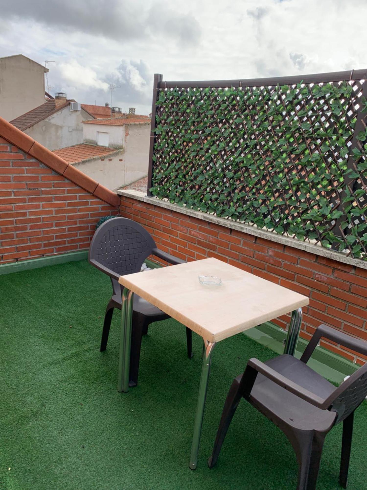 Hostal El Rocio Paracuellos de Jarama Dış mekan fotoğraf