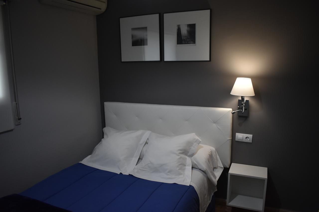 Hostal El Rocio Paracuellos de Jarama Dış mekan fotoğraf