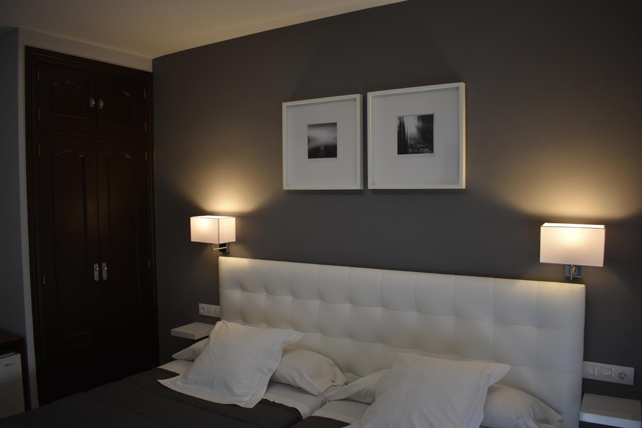 Hostal El Rocio Paracuellos de Jarama Dış mekan fotoğraf